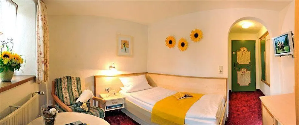 Gaestehaus Enzianhof Hotel Garni Oberammergau Guest house